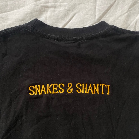 Snakes and Shanti crop top - Picture 4 of 6